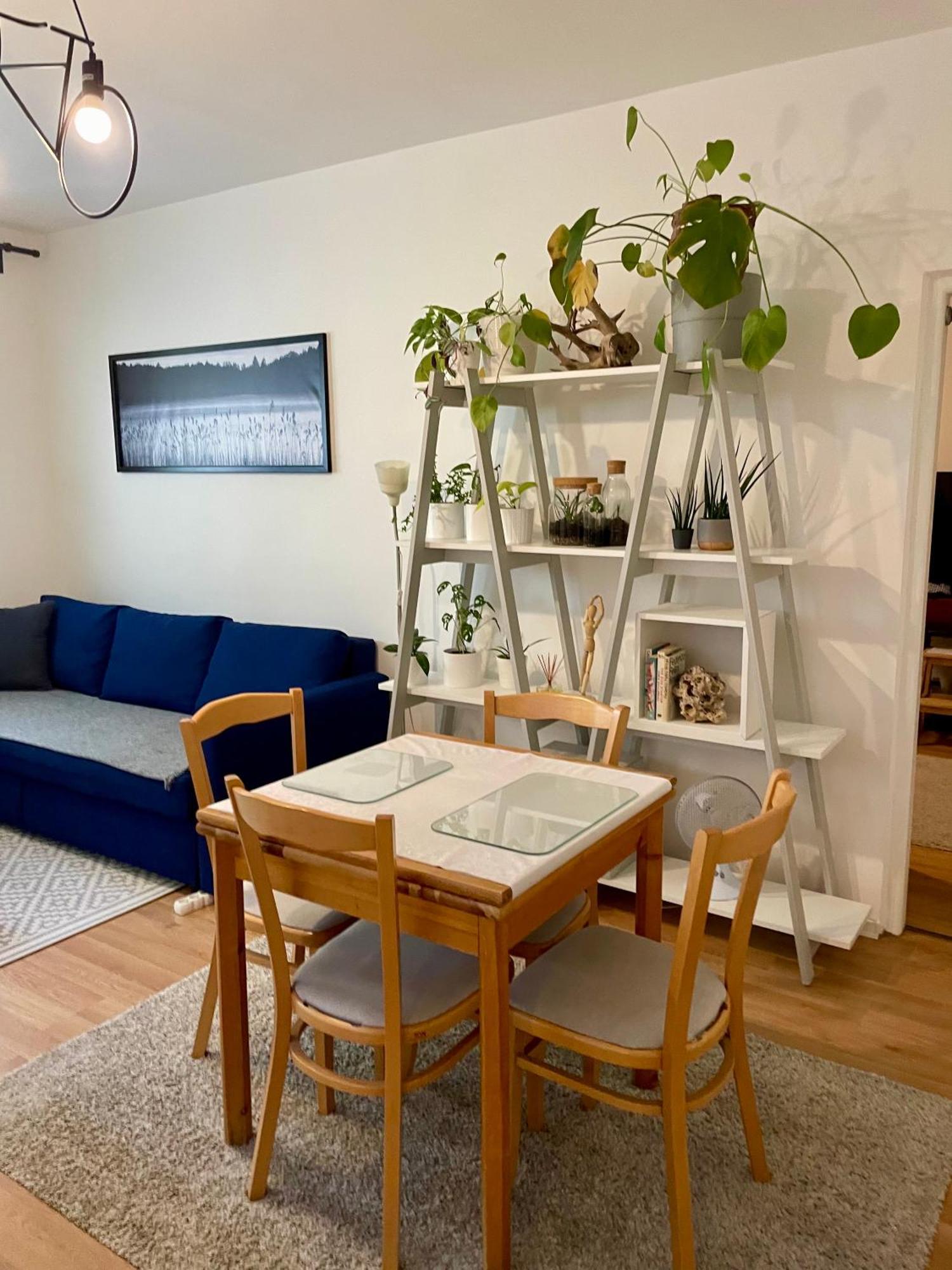 Cozy Self Check-In Apartment In Vibrant Ruzinov Area, Komarnicka 42, ブラチスラヴァ エクステリア 写真
